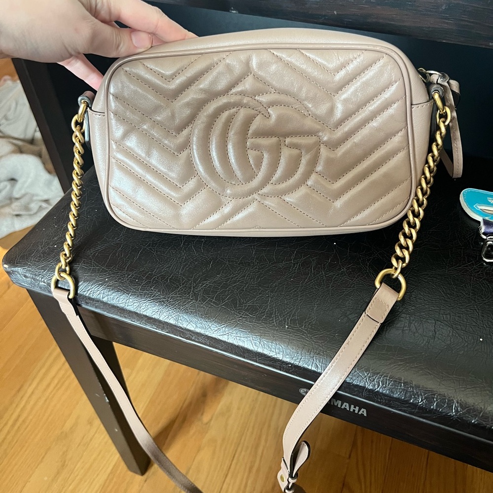 Gucci GG Marmont Small Matelassé Leather Camera Bag - Picture 9 of 9